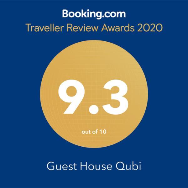 Guest House Qubi كازباجي المظهر الخارجي الصورة